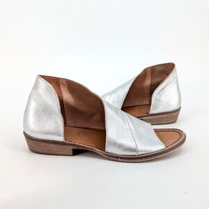 Free People Mont Blanc Silver Metallic Asymmetrical Leather Sandals Size 38